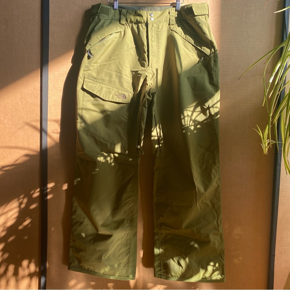 NWOT The North Face green snow pants size LARGE